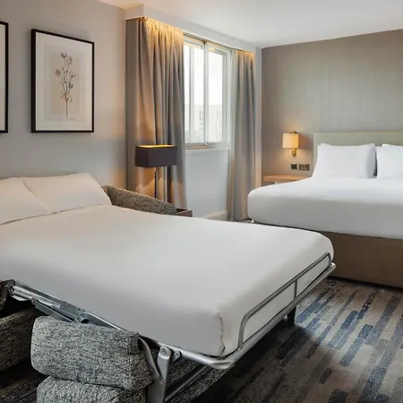 Hilton Leeds 4*