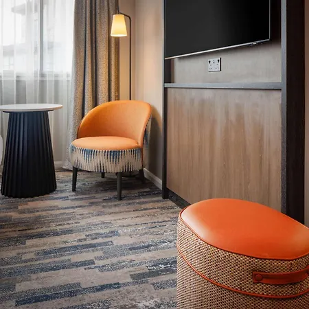 Hilton Leeds 4*