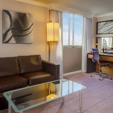 希尔顿利兹城市酒店 酒店