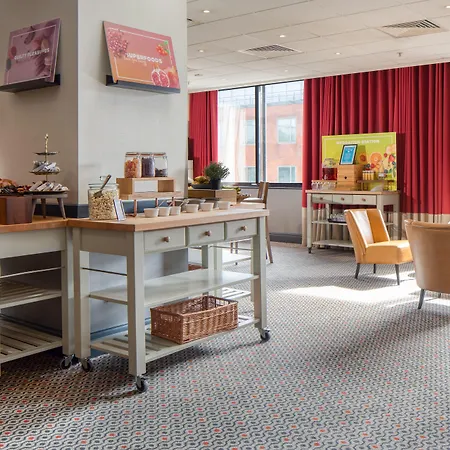 酒店 希尔顿利兹城市酒店 4*